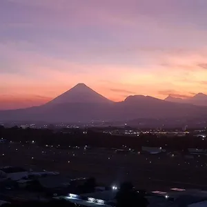 coqueto-apartamento-con-mirador-de-volcanes.guatemalaantiguahotels.com/